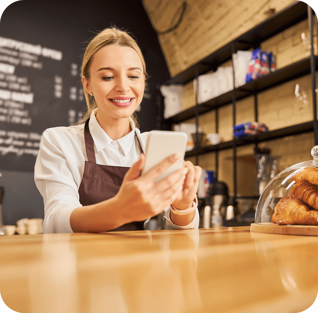 TalentCards is a top microlearning platform for training employees in the food and beverage industry.